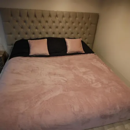 Lejlighed Luxurysuite Saint-Laurent (Ardennes)